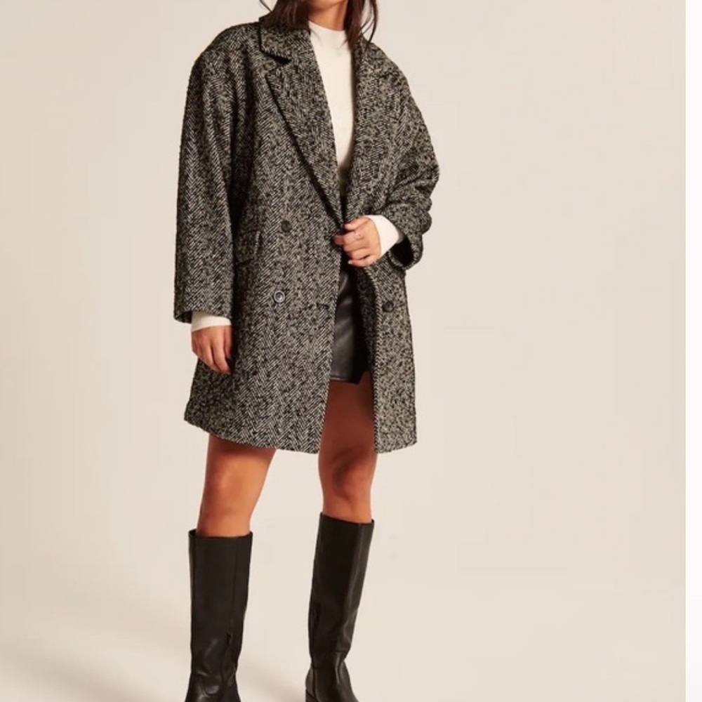 ABERCROMBIE Oversized Herringbone Tweed Coat